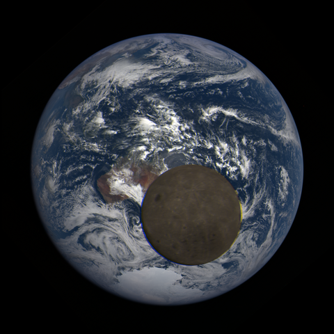 Image https://epic.gsfc.nasa.gov/epic-galleries/2021/lunar_transit/thumbs/epic_1b_20210211015604_03.png