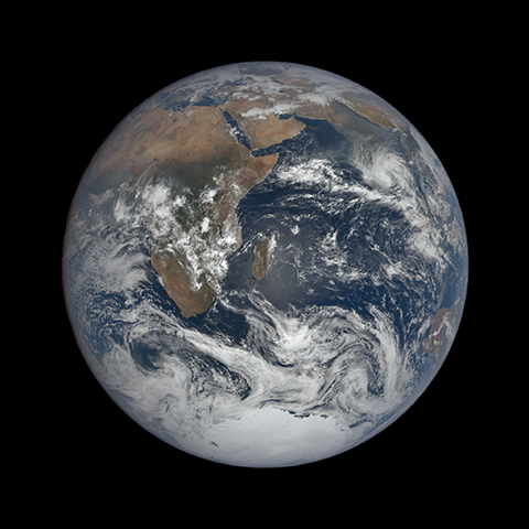 Image https://epic.gsfc.nasa.gov/epic-galleries/2022/blue_marble/thumbs/epic_1b_20221207080937.png