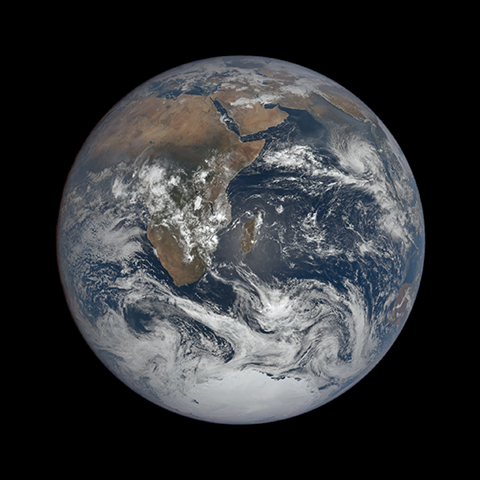 Image https://epic.gsfc.nasa.gov/epic-galleries/2022/blue_marble/thumbs/epic_1b_20221207082437.png