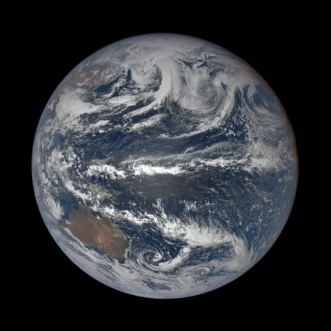 Image https://epic.gsfc.nasa.gov/epic-galleries/2022/high_cadence/thumbs/epic_1b_20220321011338.png