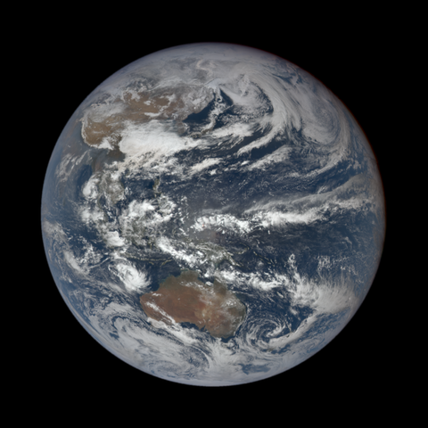Image https://epic.gsfc.nasa.gov/epic-galleries/2022/high_cadence/thumbs/epic_1b_20220321031338.png