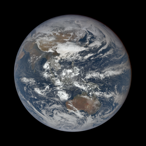 Image https://epic.gsfc.nasa.gov/epic-galleries/2022/high_cadence/thumbs/epic_1b_20220321043338.png