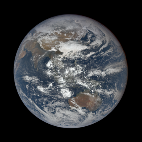 Image https://epic.gsfc.nasa.gov/epic-galleries/2022/high_cadence/thumbs/epic_1b_20220321045338.png