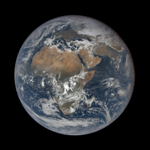 Image https://epic.gsfc.nasa.gov/epic-galleries/2022/high_cadence/thumbs/epic_1b_20220321103338.png