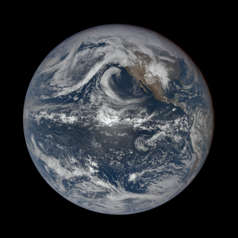 Image https://epic.gsfc.nasa.gov/epic-galleries/2022/high_cadence/thumbs/epic_1b_20220321211338.png